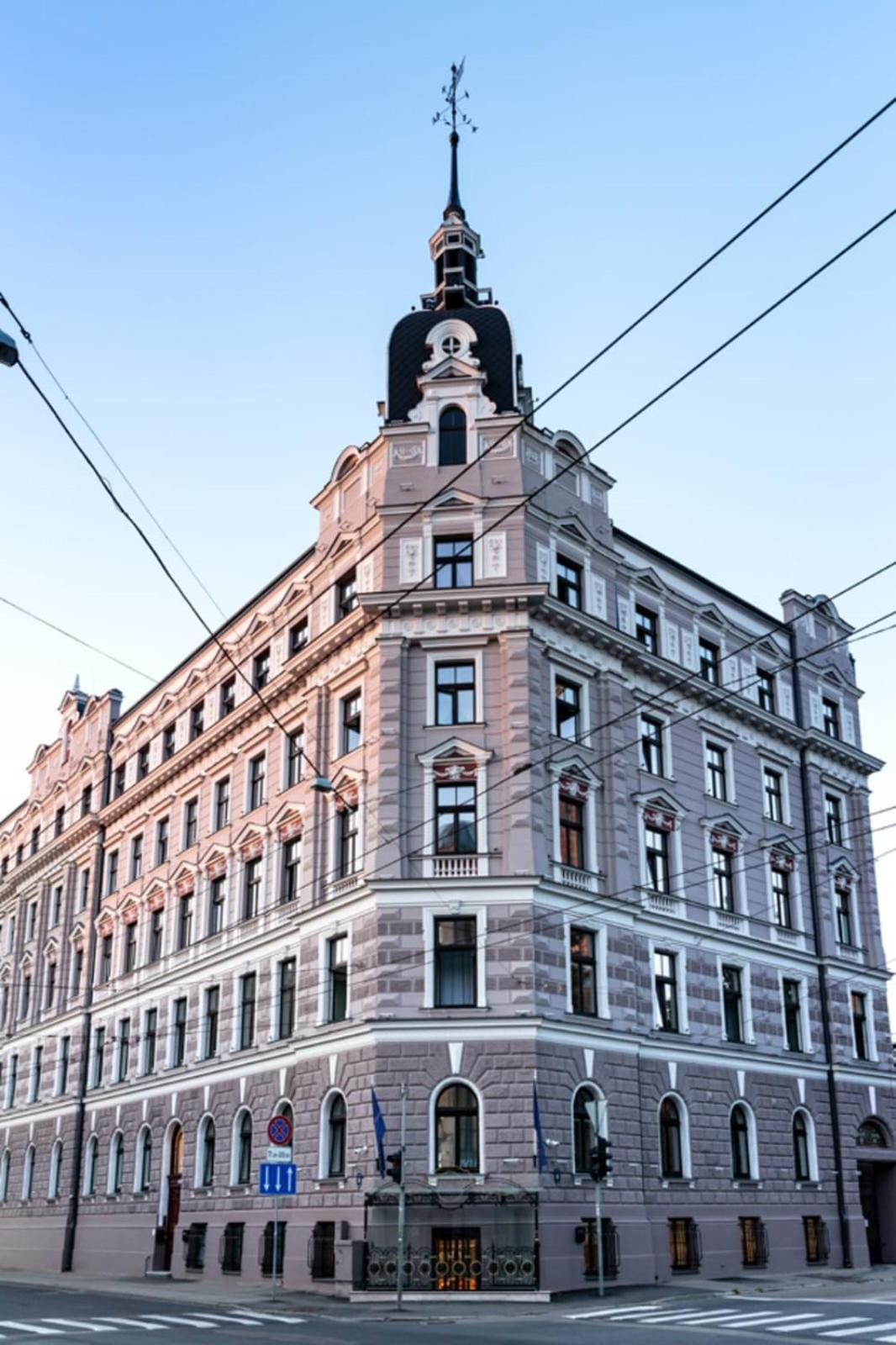 Modern 2 Bedroom Apartment In The City Centre Рига Экстерьер фото