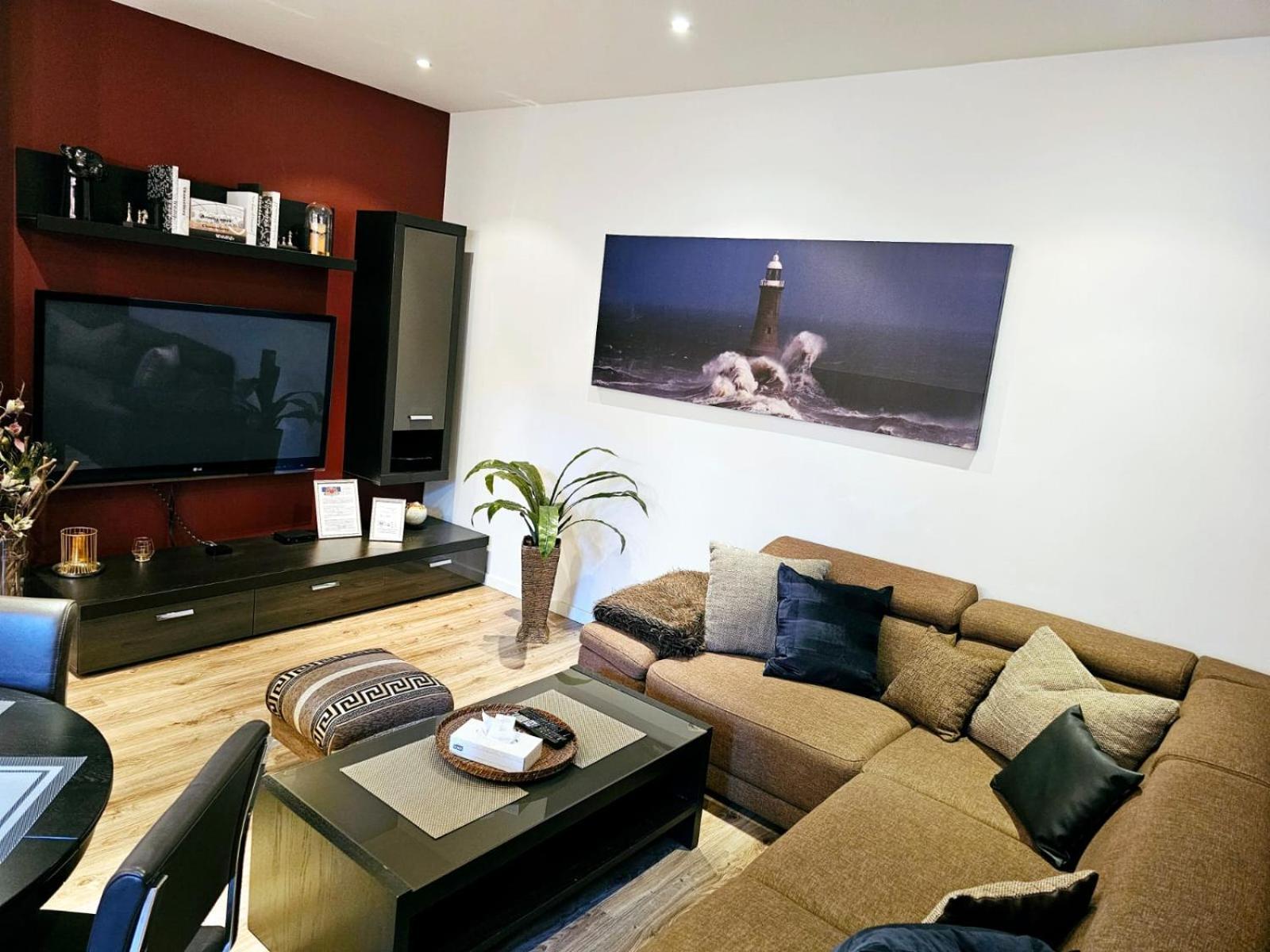 Modern 2 Bedroom Apartment In The City Centre Рига Экстерьер фото